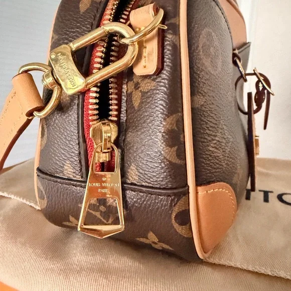 SOLD! LOUIS VUITTON Monogram Deauville Mini shoulder bag tag charm - Picture 4 of 16